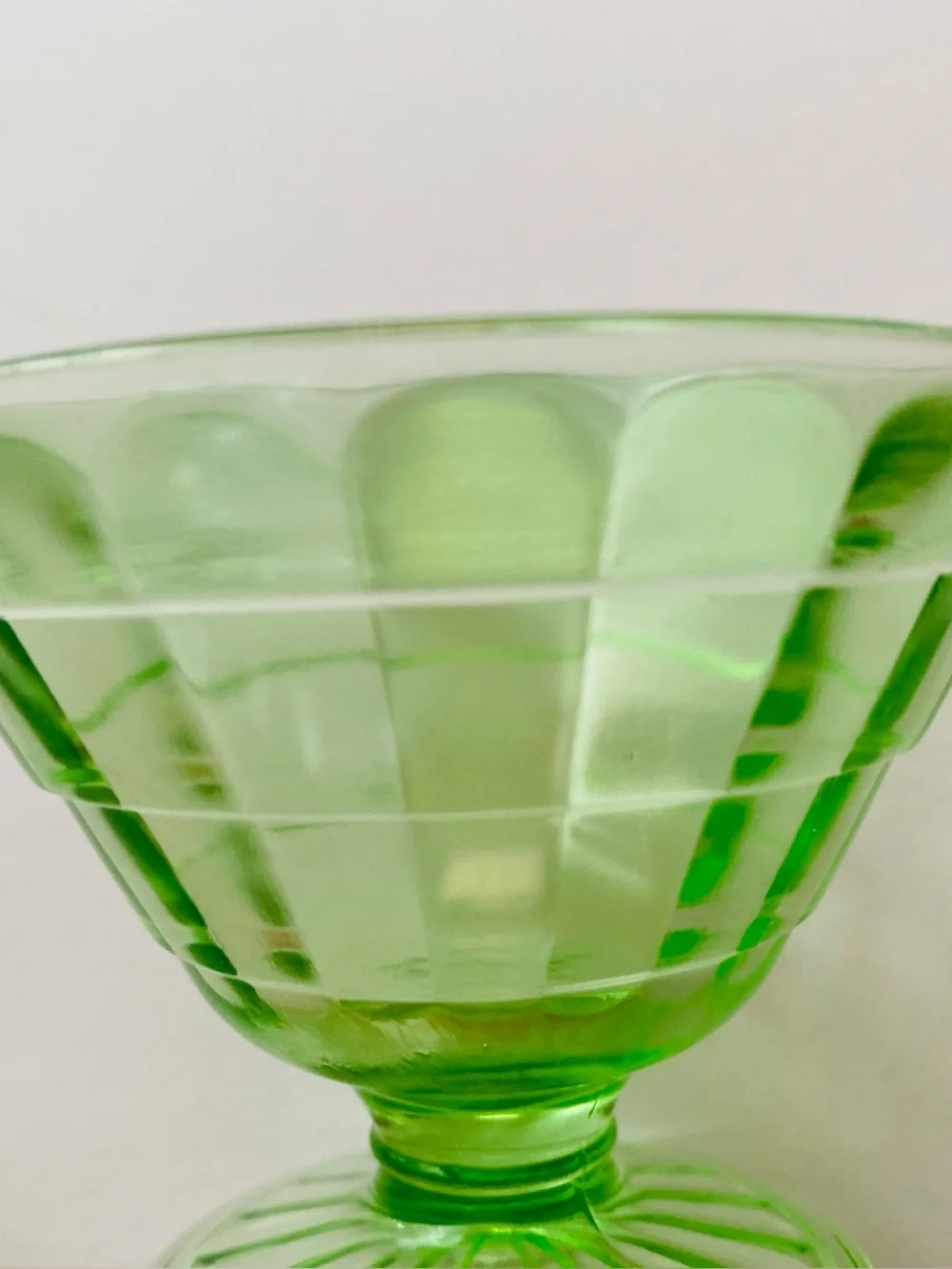 Anchor Hocking Green Depression Uranium Glass Sherbet Cup Green Dessert Set of 4